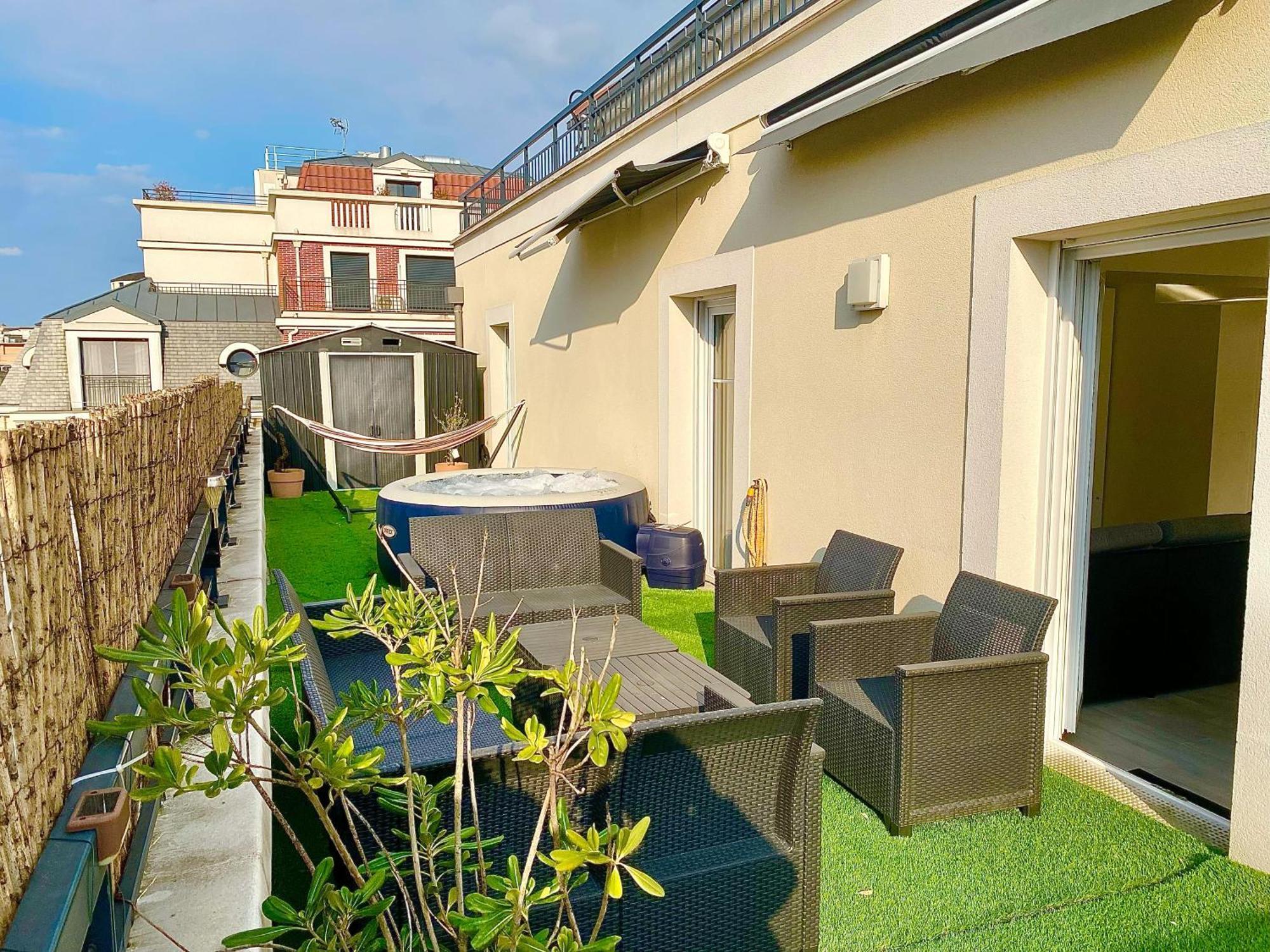 شقة Le Prestige Terrasse-Cocon Familial Cosy, Billard & Jacuzzi Avec Vue Sur Paris لو بلو ميسنيل المظهر الخارجي الصورة